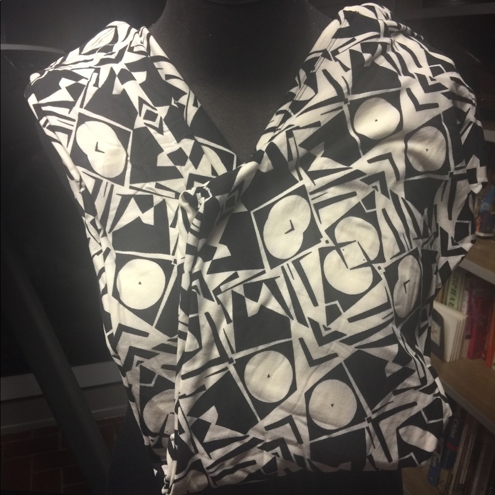 LuLaRoe Tall & Curvy leggings